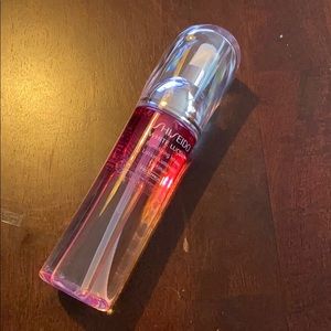 Shiseido Luminizing Infuser